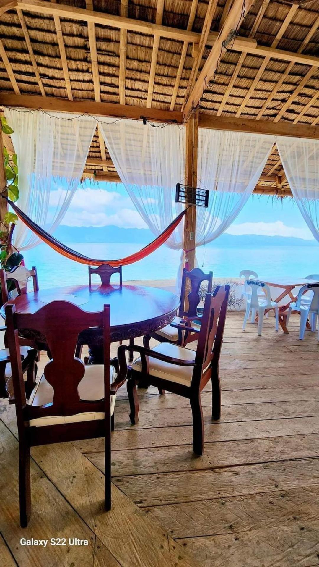 Chue&Larry'S Beachside Homestay Libagon Exterior photo